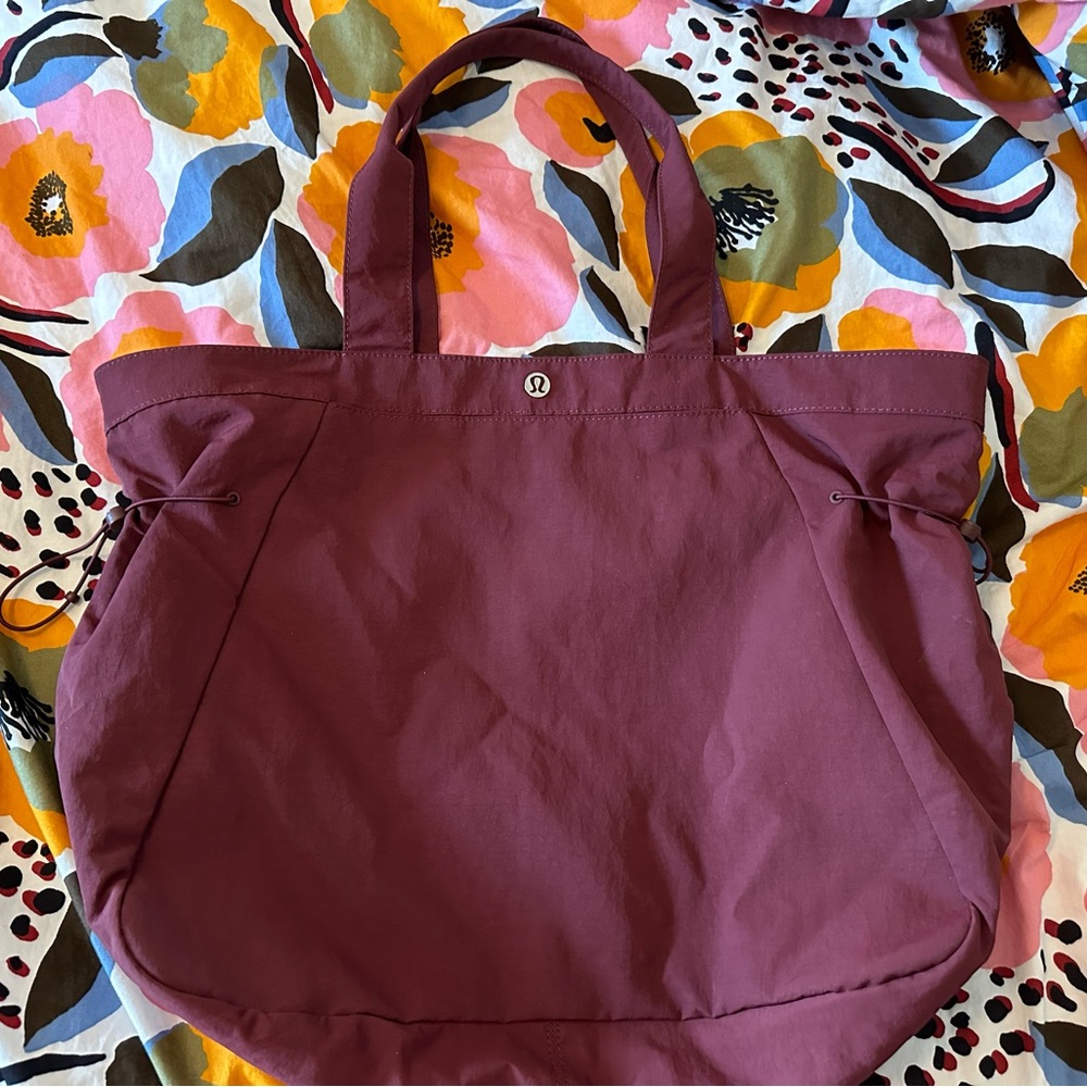 Lululemon Market Tote